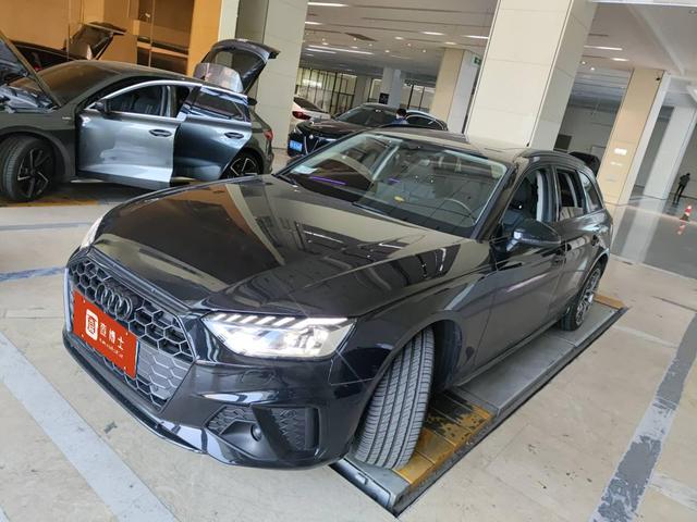 Audi A4 (imported)