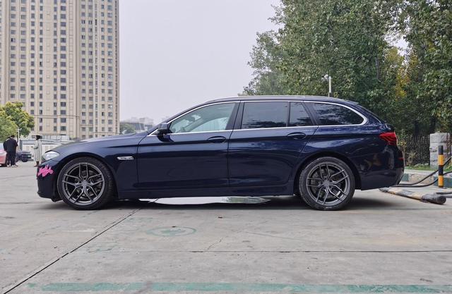 BMW 5 Series (imported)