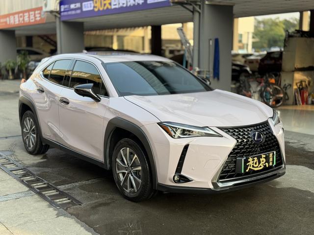 Lexus UX EV