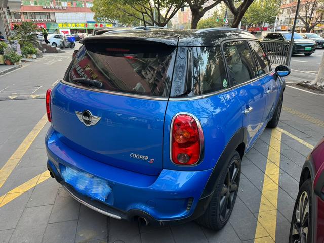 MINI COUNTRYMAN