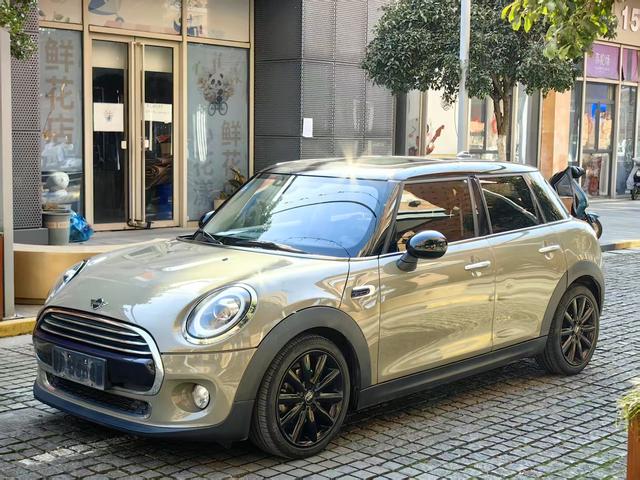 MINI MINI