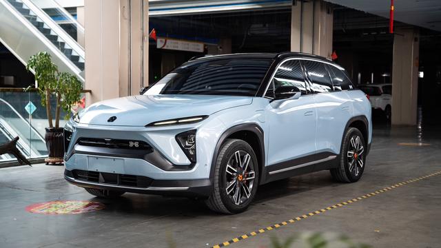 NIO ES6