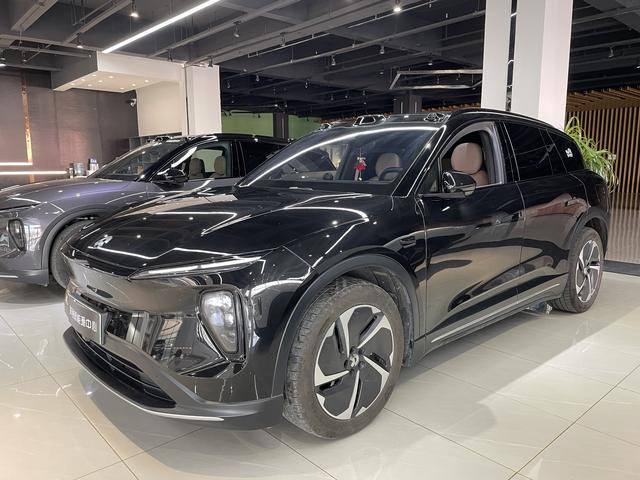 NIO ES6