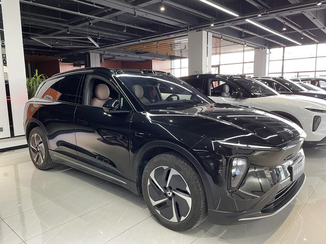 NIO ES6