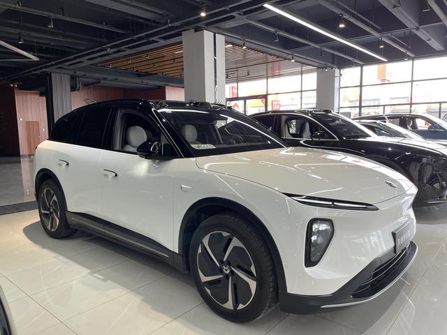 NIO ES6