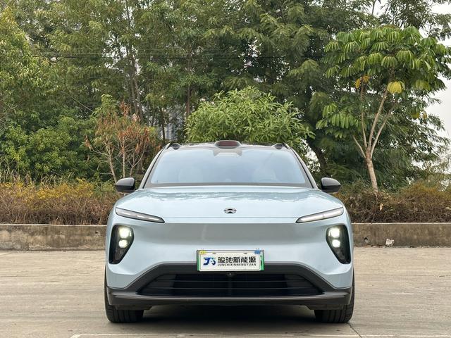 NIO ES6