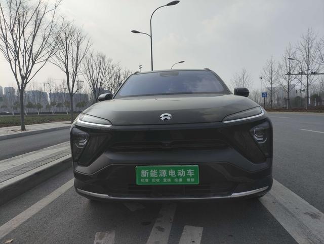 NIO ES6