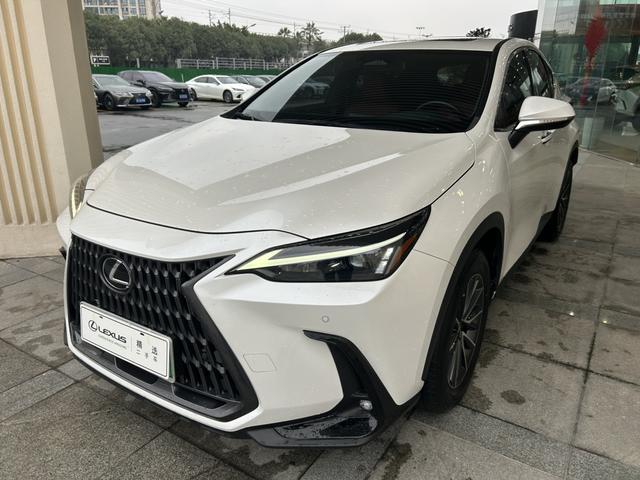 Lexus NX PHEV