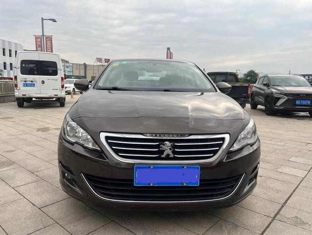 Peugeot 408