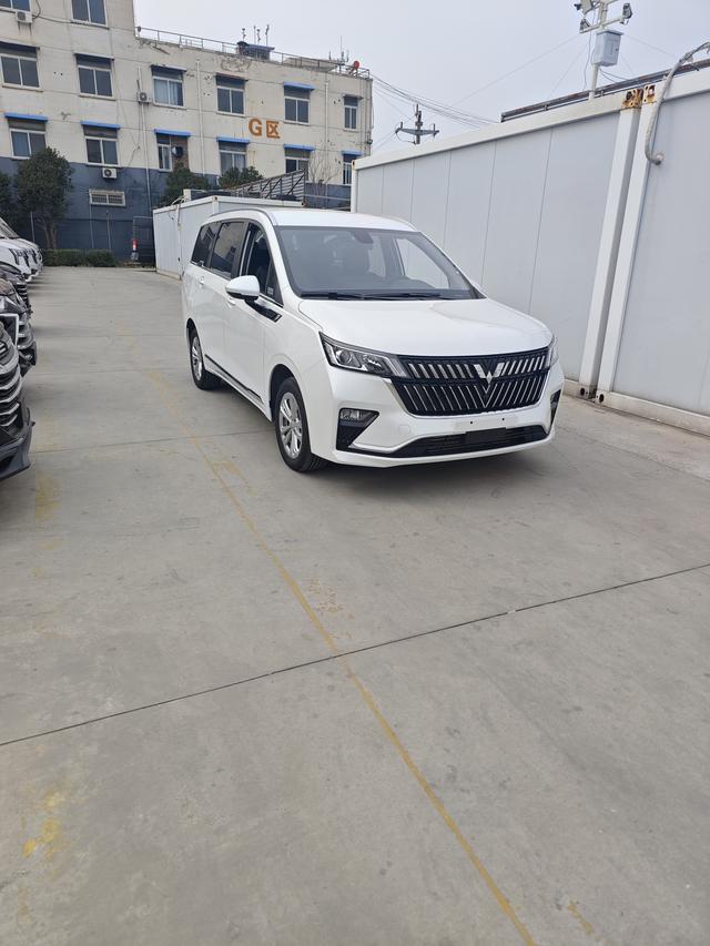 Wuling Jiachen