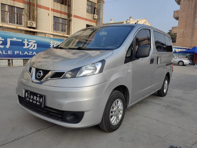 Nissan NV200