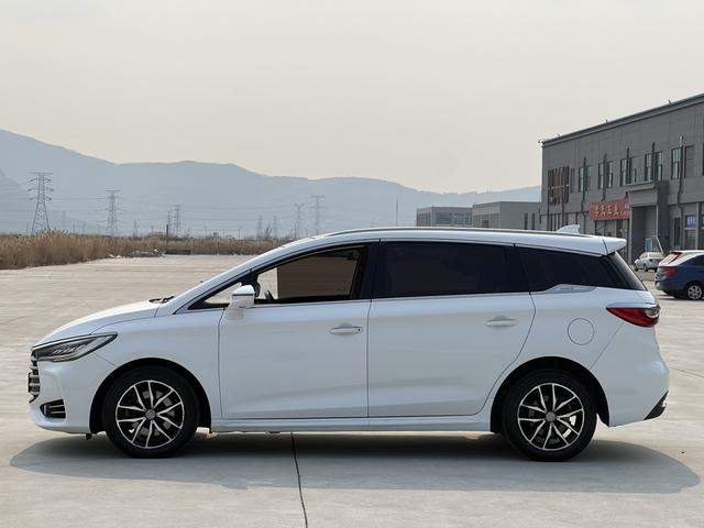 BYD Song MAX