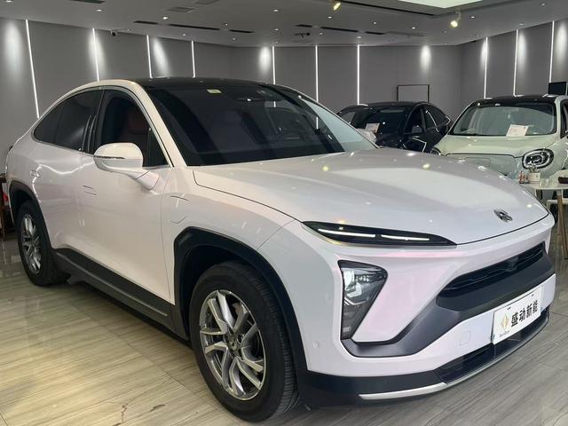 NIO EC6