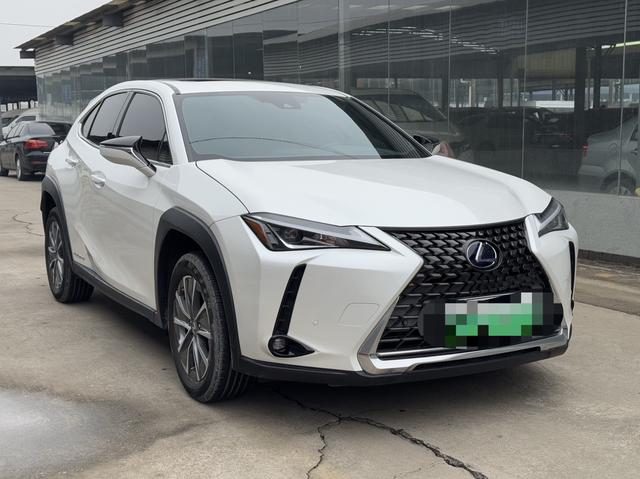 Lexus UX EV