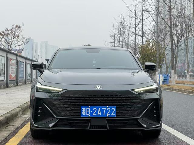 Changan UNI-V