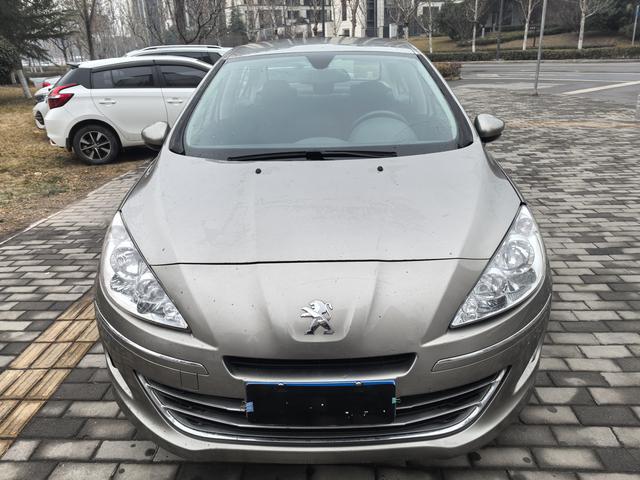 Peugeot 408