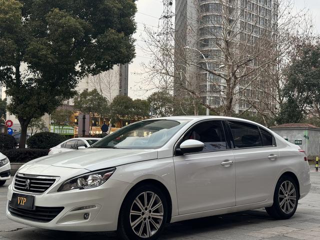 Peugeot 408