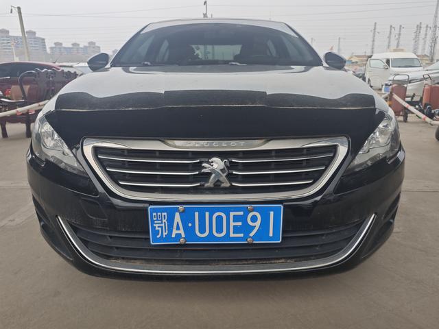 Peugeot 408