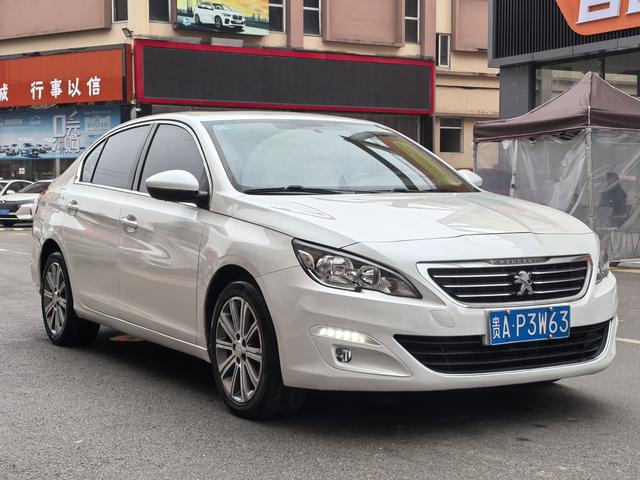 Peugeot 408