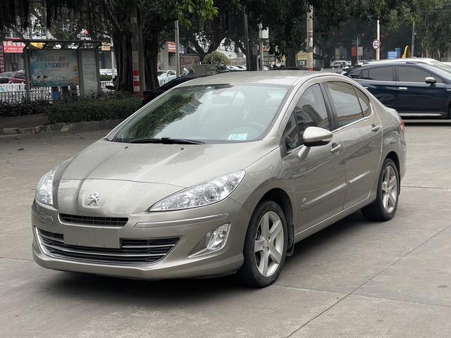 Peugeot 408