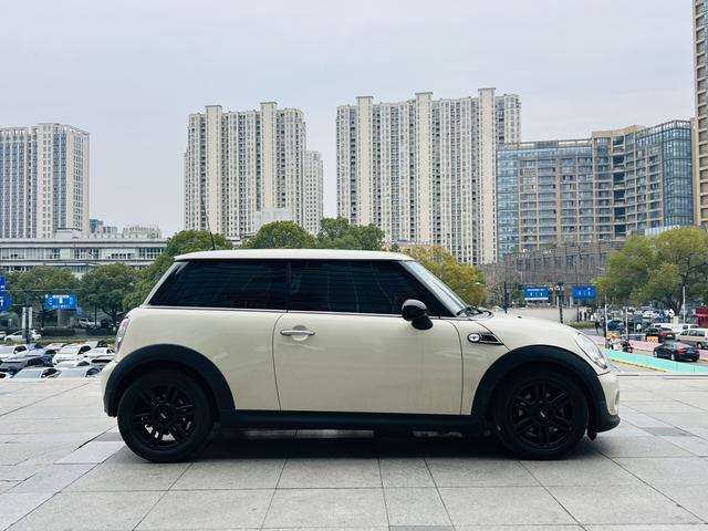 MINI MINI