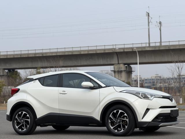 Toyota C-HR Hybrid