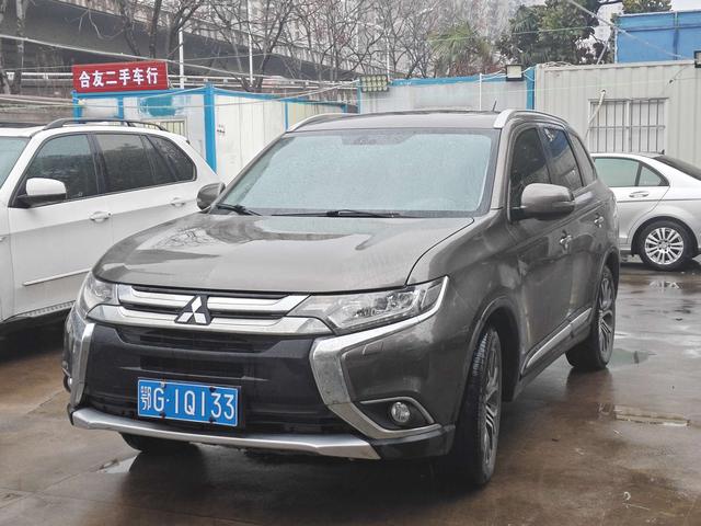 Mitsubishi Outlander