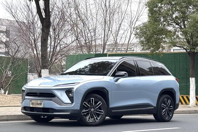 NIO ES6