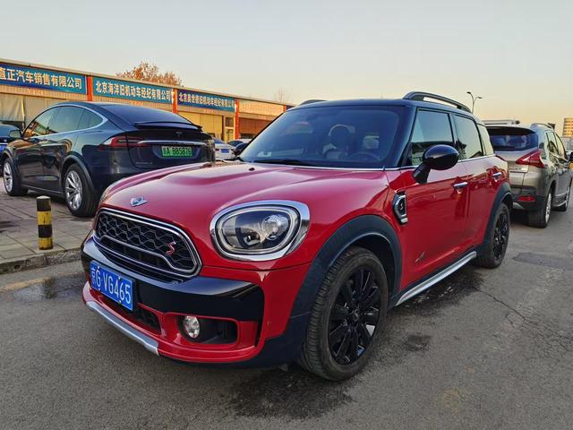 MINI COUNTRYMAN