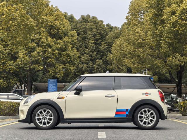 MINI MINI