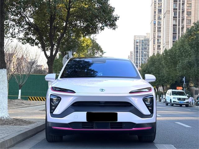 NIO EC6