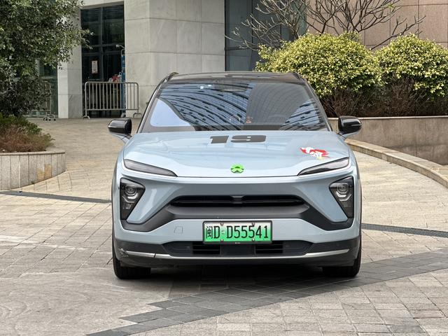 NIO ES6