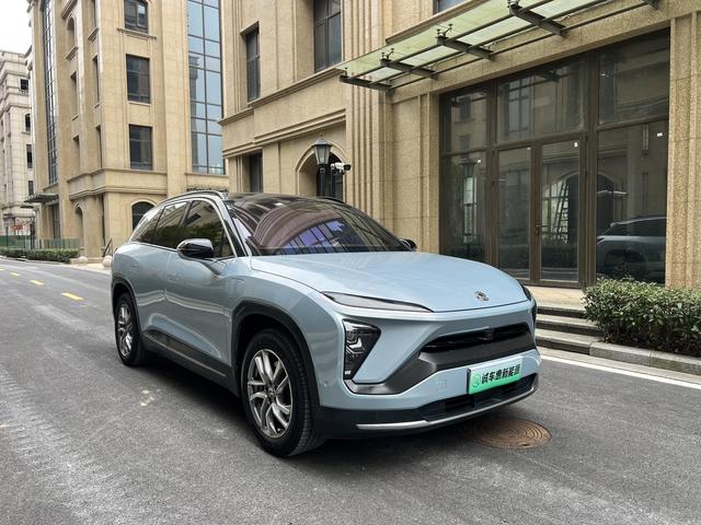 NIO ES6