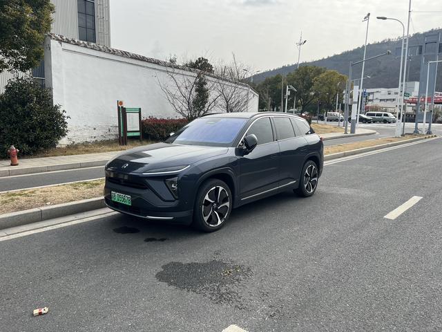 NIO ES6