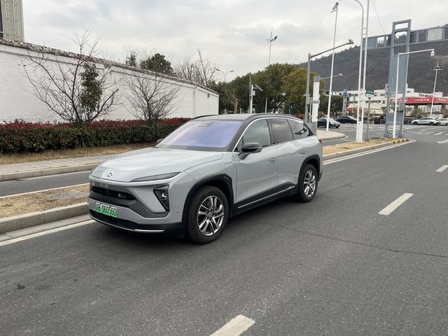 NIO ES6