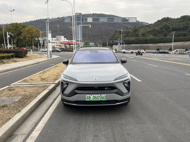 NIO ES6