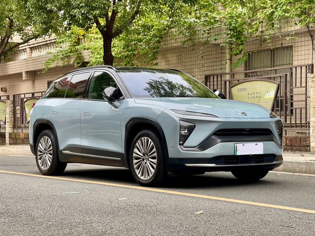 NIO ES6