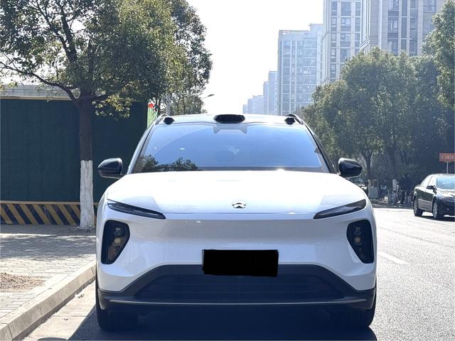 NIO ES6