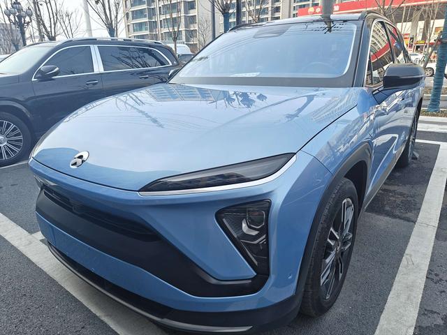 NIO ES6