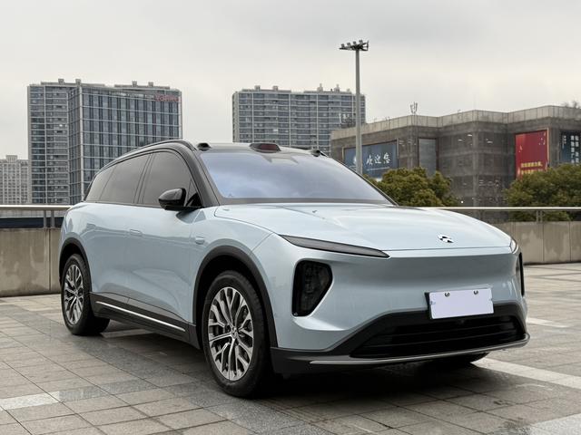 NIO ES6