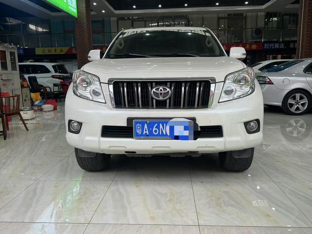 Toyota Prado (imported)