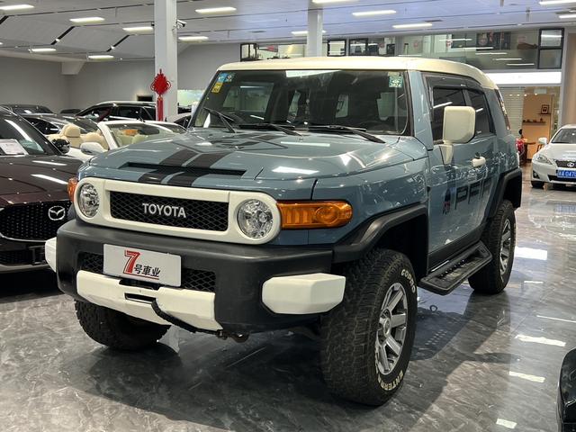 Toyota FJ Cruiser