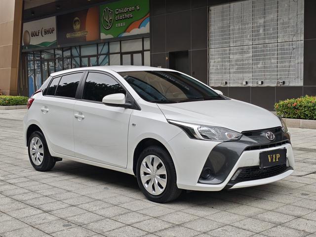 Toyota YARiS L to dazzle