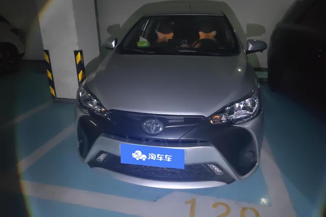 Toyota YARiS L to dazzle