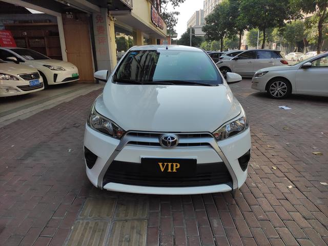 Toyota YARiS L to dazzle