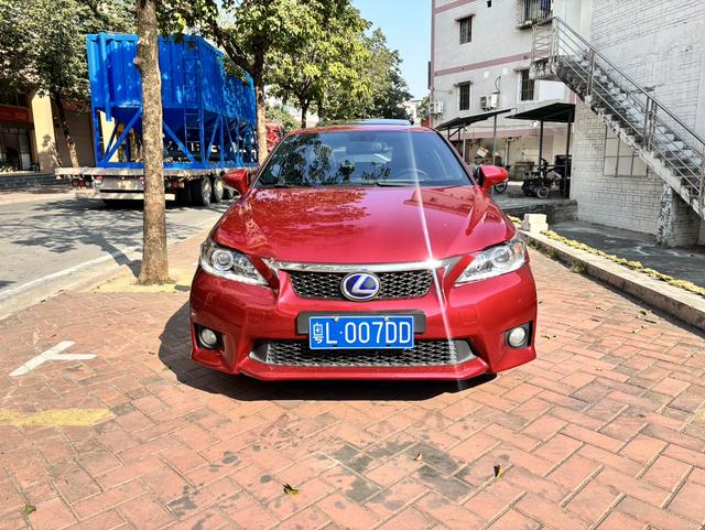 Lexus CT