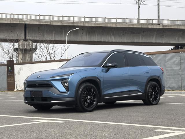 NIO ES6