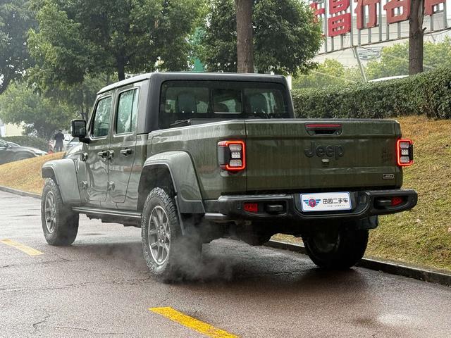 Jeep Gladiator