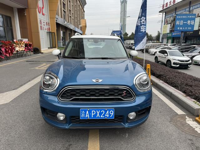 MINI COUNTRYMAN