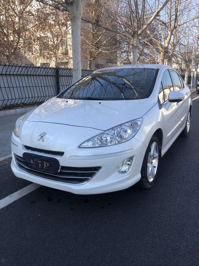 Peugeot 408